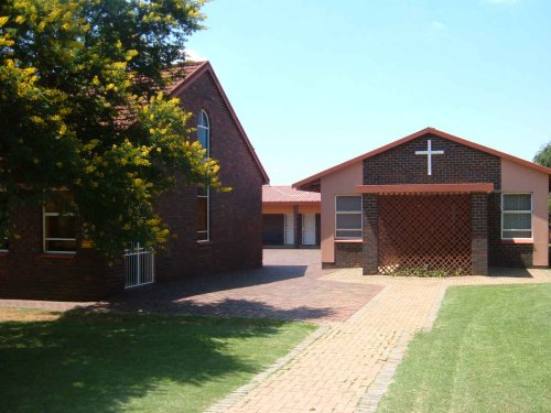 GAU-ROODEPOORT-Princess-Methodist-Church_1