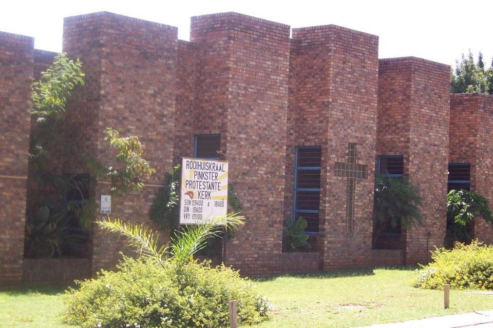 GAU-ROOlHUISKRAAL-Pinkster-Protestante-Kerk GAU-ROOlHUISKRAAL-Pinkster-Protestante-Kerk
