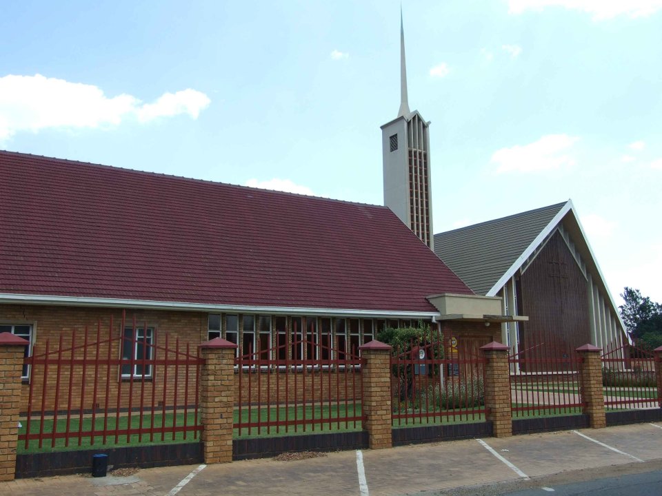 GAU-SPRINGS-Strubenvale-Springs-Oos-Nederduitsch-GHervormde-Kerk_01 GAU-SPRINGS-Strubenvale-Springs-Oos-Nederduitsch-GHervormde-Kerk_01