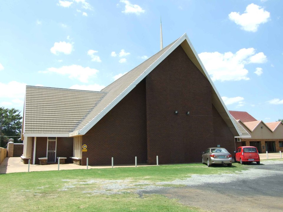 GAU-SPRINGS-Strubenvale-Springs-Oos-Nederduitsch-GHervormde-Kerk_03 GAU-SPRINGS-Strubenvale-Springs-Oos-Nederduitsch-GHervormde-Kerk_03
