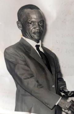 BRUINTJIES-Jan-1942-2021-M