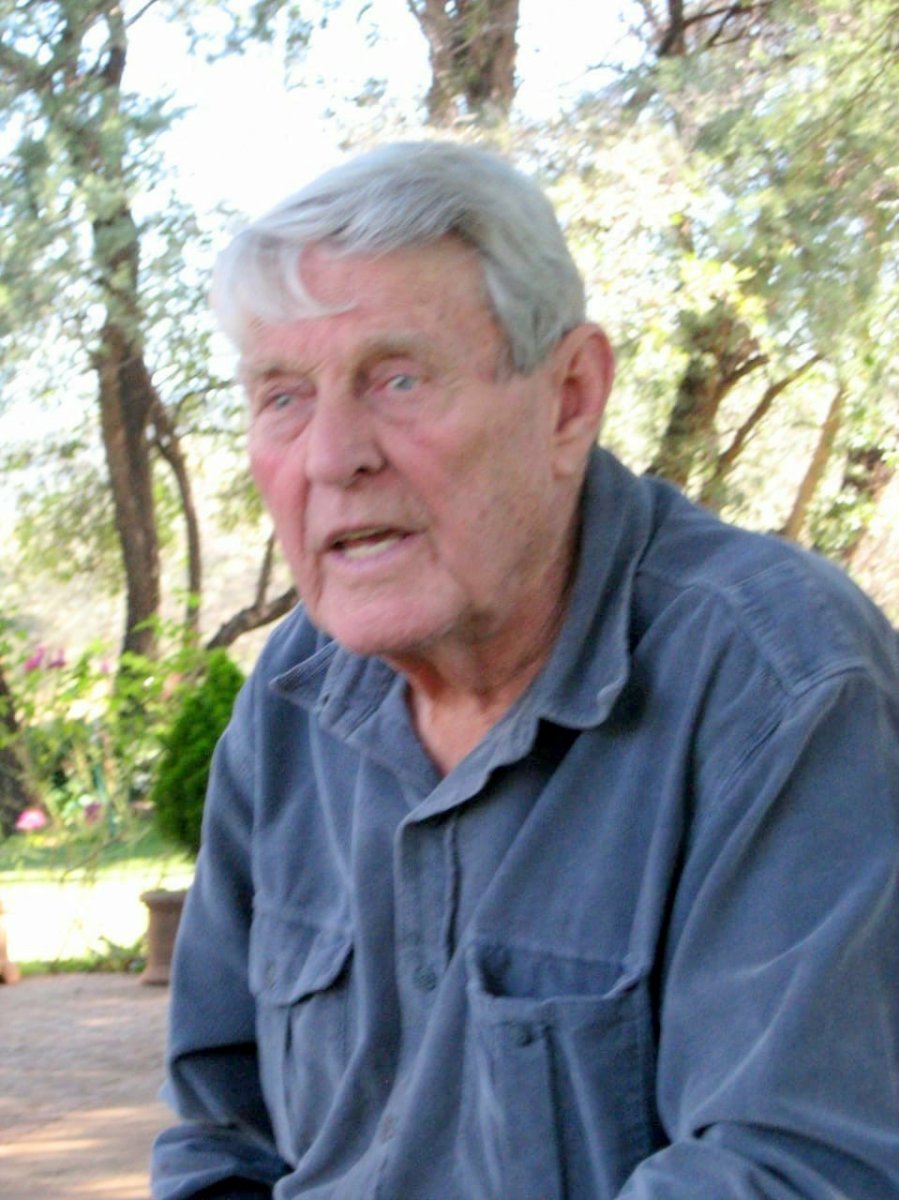 ERASMUS-Kattie-1933-2015-M_1