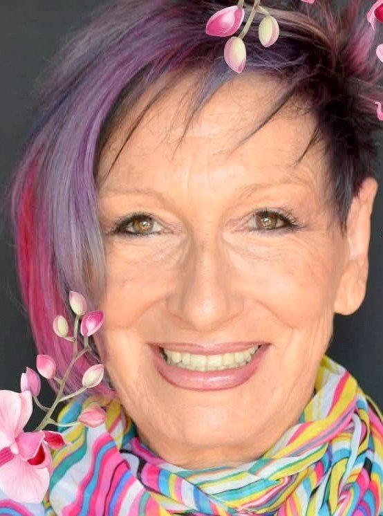 ESMAY-Ray-1952-2025-F_01