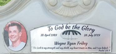 FRIDEY-Wayne-Ryan-1989-2019-M_99
