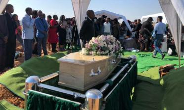 LUBBE-Rachel-1996-2019-F_6
