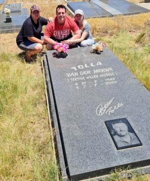 MERWE-VAN-DER-Tertius-Willem-Jacobus-Nn-Tolla-1943-2000-M