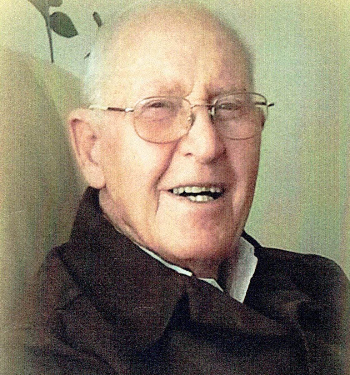 PIENAAR-Chartyn-Wolhüter-Nn-Pine-1926-2016-M_100