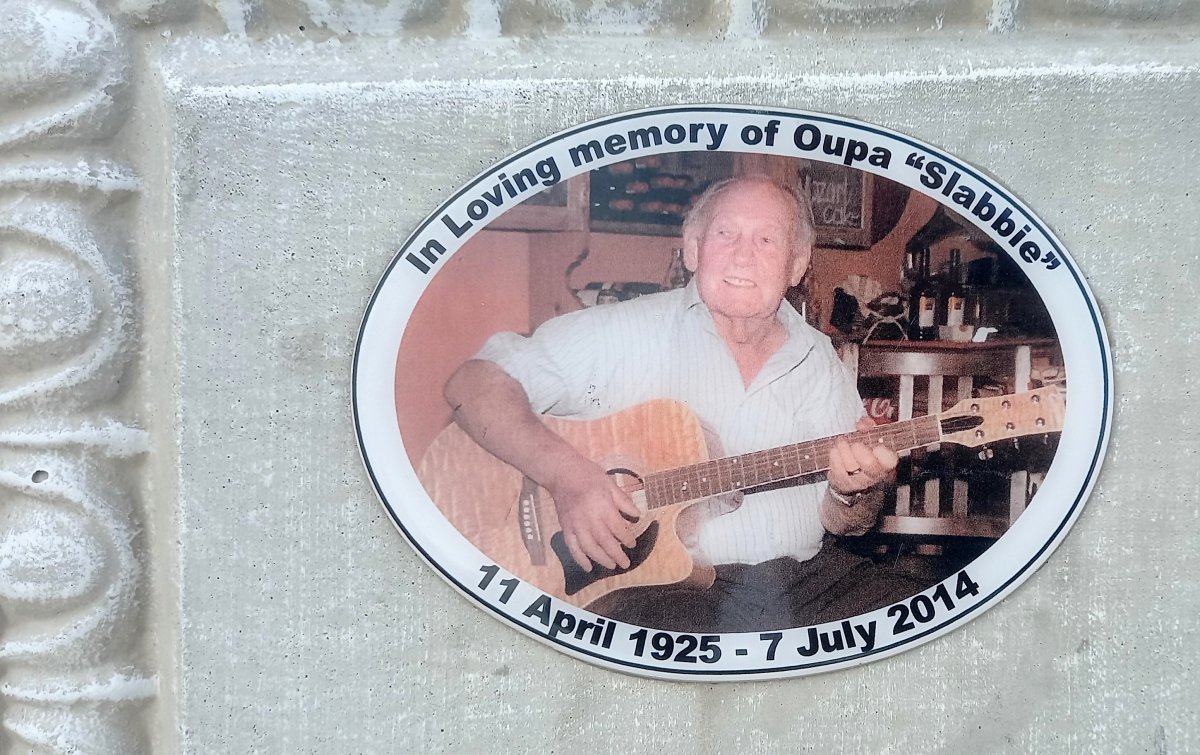 SLABBERT-Nn-OupaSlabbie-1925-2014-M_99