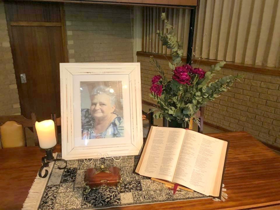 STEPHENS-Makkie-1955-2018-F_1