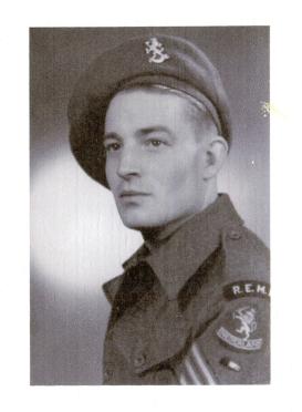 VERGEER-Gerrit-1922-2002-Sgt-M_99
