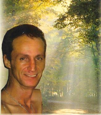 ZYL-VAN-Frans-Hendrik-1970-2012-M_99
