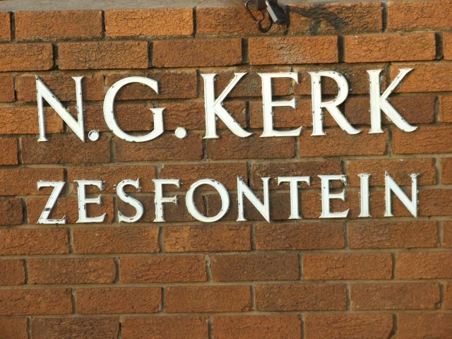GAU-BENONI-Zesfontein-Nederduitse-Gereformeerde-Kerk_01
