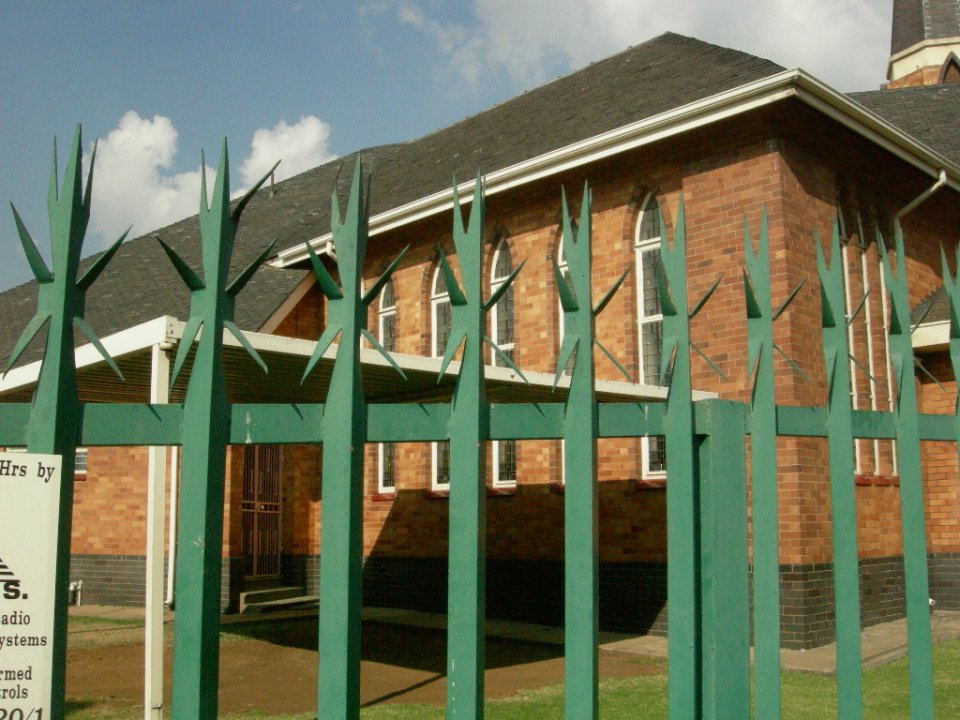 GAU-BOKSBURG-BaptistChurch-2009 (15) GAU-BOKSBURG-BaptistChurch-2009 (15)
