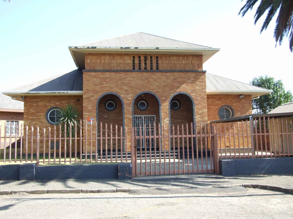 GAU-BRAKPAN-Brakpan-Wes-Nederduitse-Gereformeerde-Kerk_08 GAU-BRAKPAN-Brakpan-Wes-Nederduitse-Gereformeerde-Kerk_08