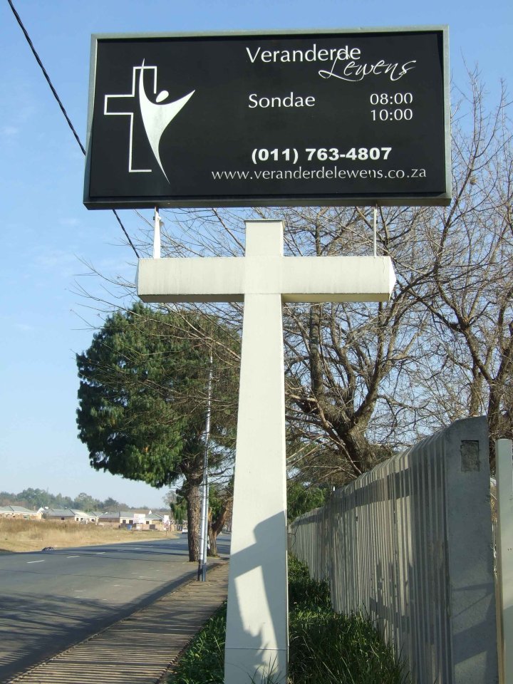 GAU-ROODEPOORT-Roodepoort-Oos-Nederduitse-Gereformeerde-Kerk_02 GAU-ROODEPOORT-Roodepoort-Oos-Nederduitse-Gereformeerde-Kerk_02