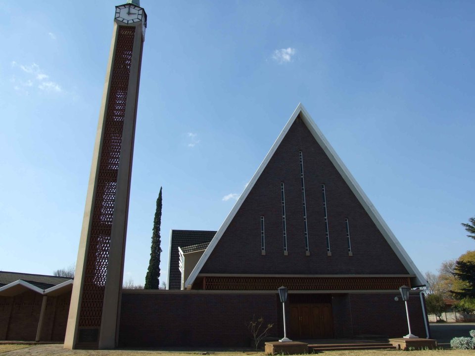 GAU-VANDERBIJLPARK-Moedergemeente-Nederduitse-Gereformeerde-Kerk_01 GAU-VANDERBIJLPARK-Moedergemeente-Nederduitse-Gereformeerde-Kerk_01