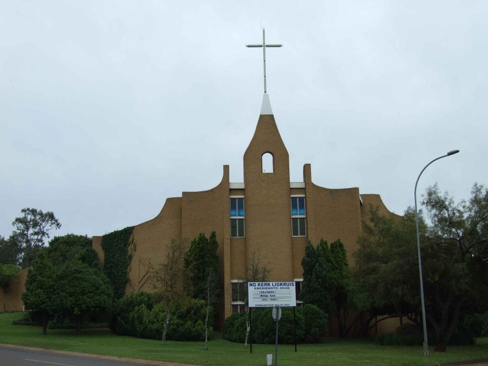 MP-MIDDELBURG-Ligkruis-Nederduitse-Gereformeerde-Kerk_01 MP-MIDDELBURG-Ligkruis-Nederduitse-Gereformeerde-Kerk_01